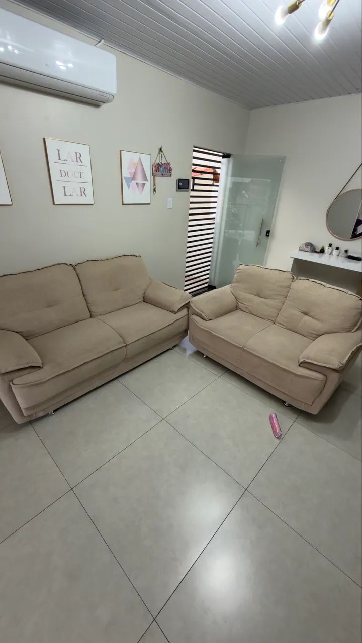 Vendo sofá 2 e 3 lugares de linho
