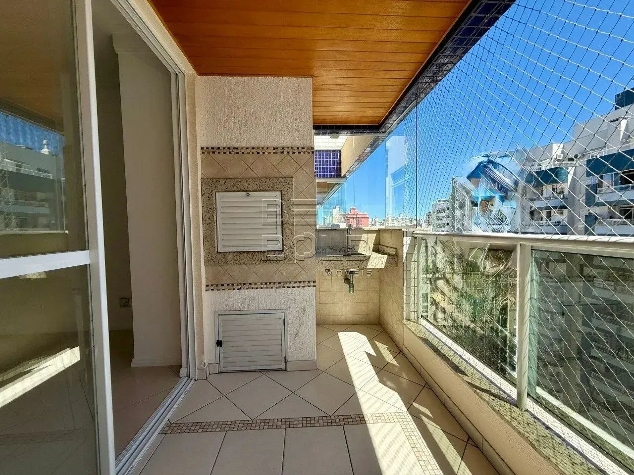 Apartamento amplo em andar alto com 3 dormit órios em Campinas - Foto 4
