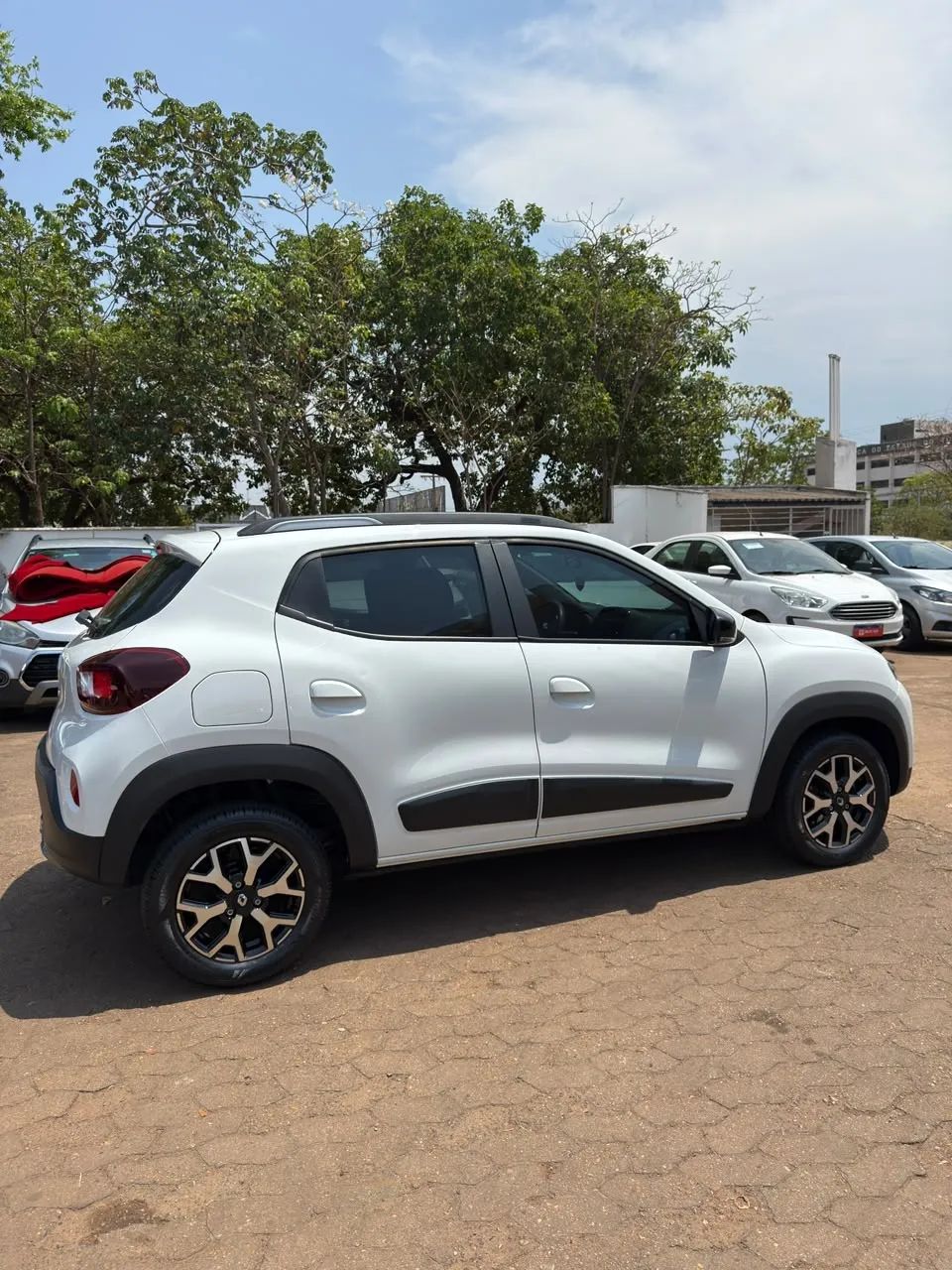 Renault Kwid Outsider 1.0 Flex 12V 5P Mec. 2025 - Foto 3