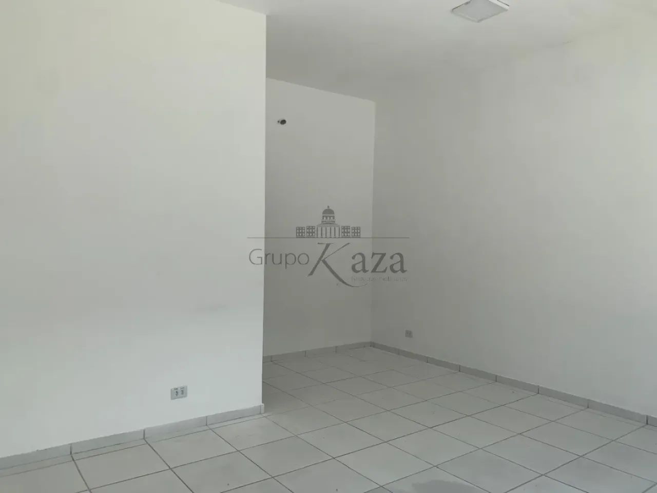 Oportunidade - Ponto Comercial - Jacareí - São João - 26m².