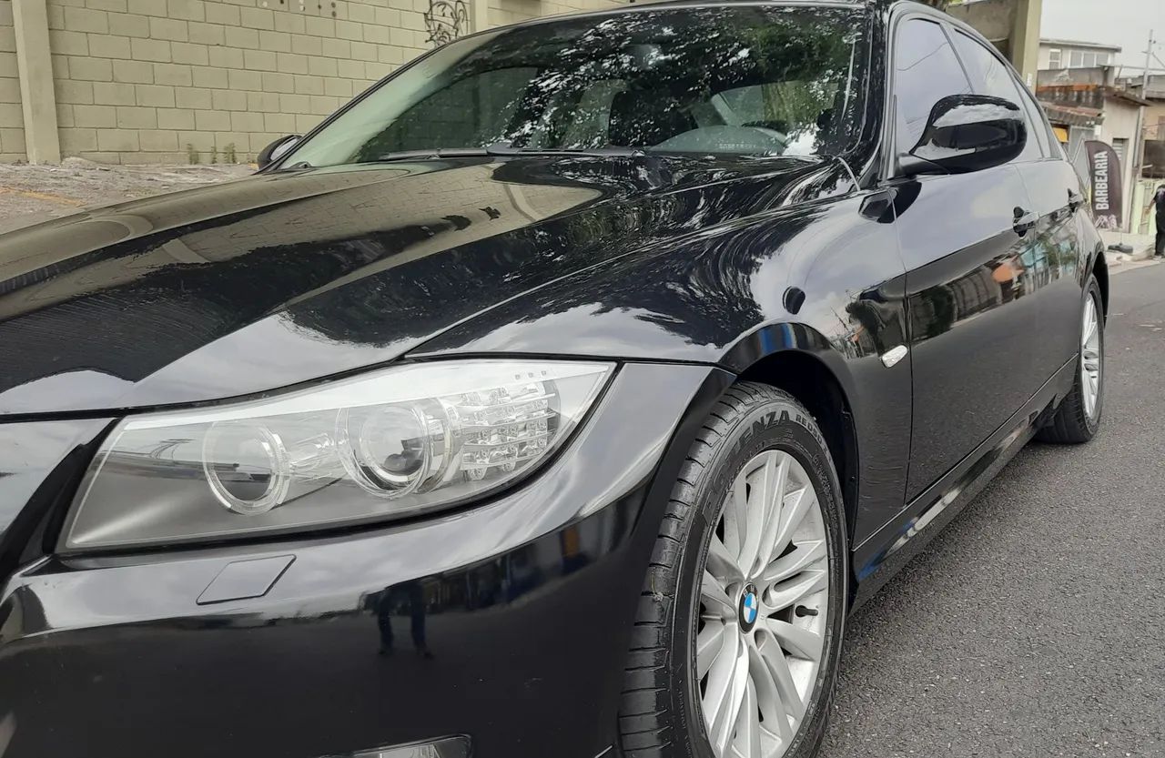 BMW 320I A 2010 - Foto 2