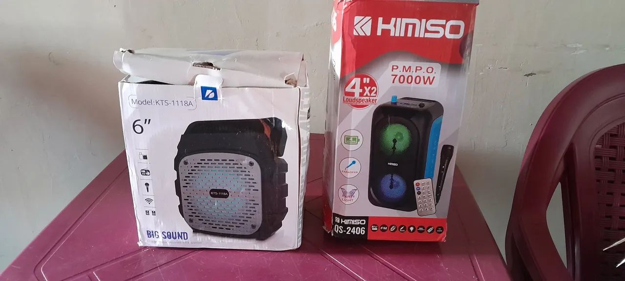 Caixa de som de 30cm,pega Bluetooth e pendrive.