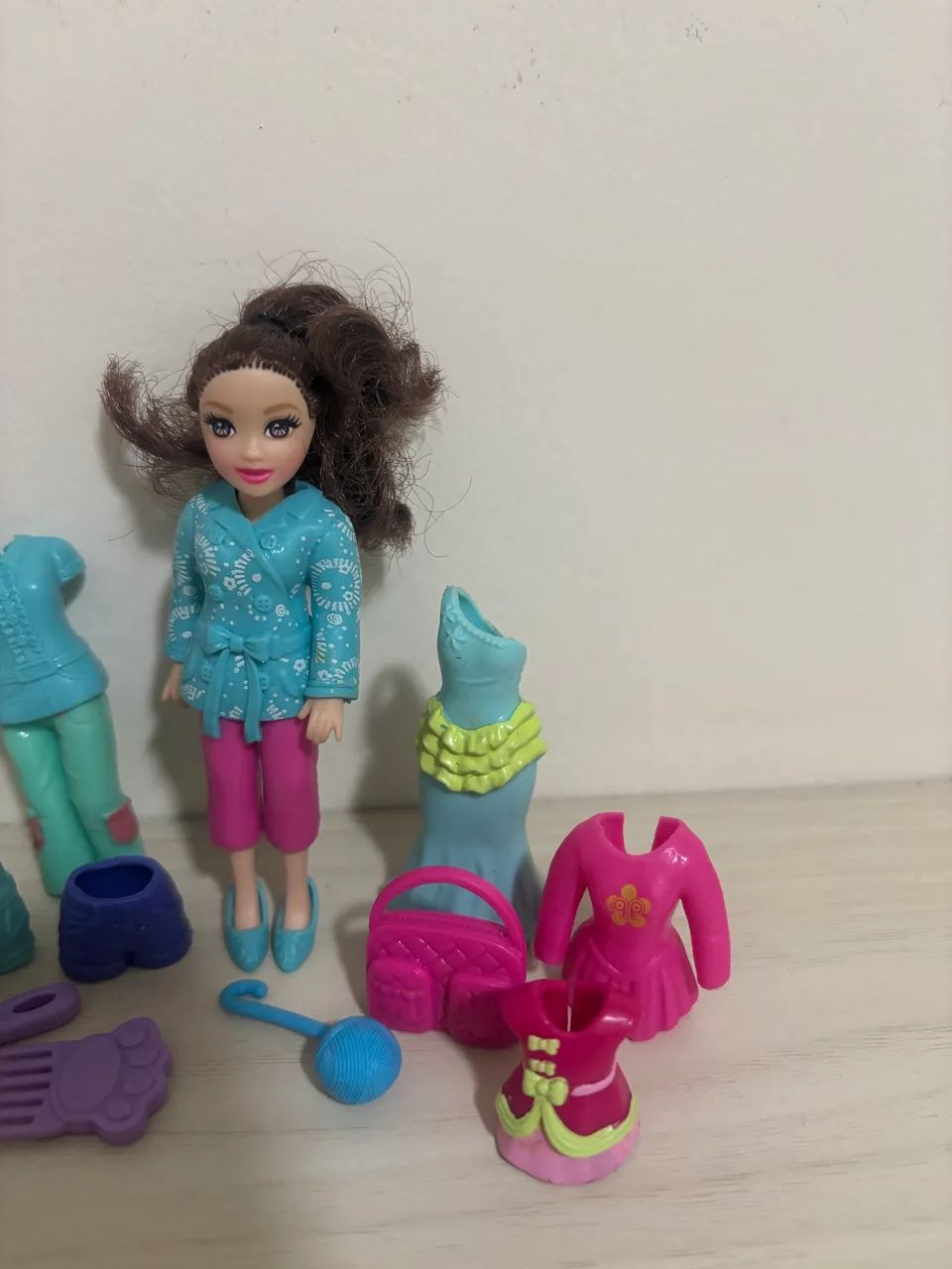 Polly + roupas - Foto 4