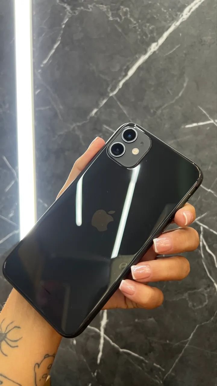iPhone 11 - 64Gb seminovo