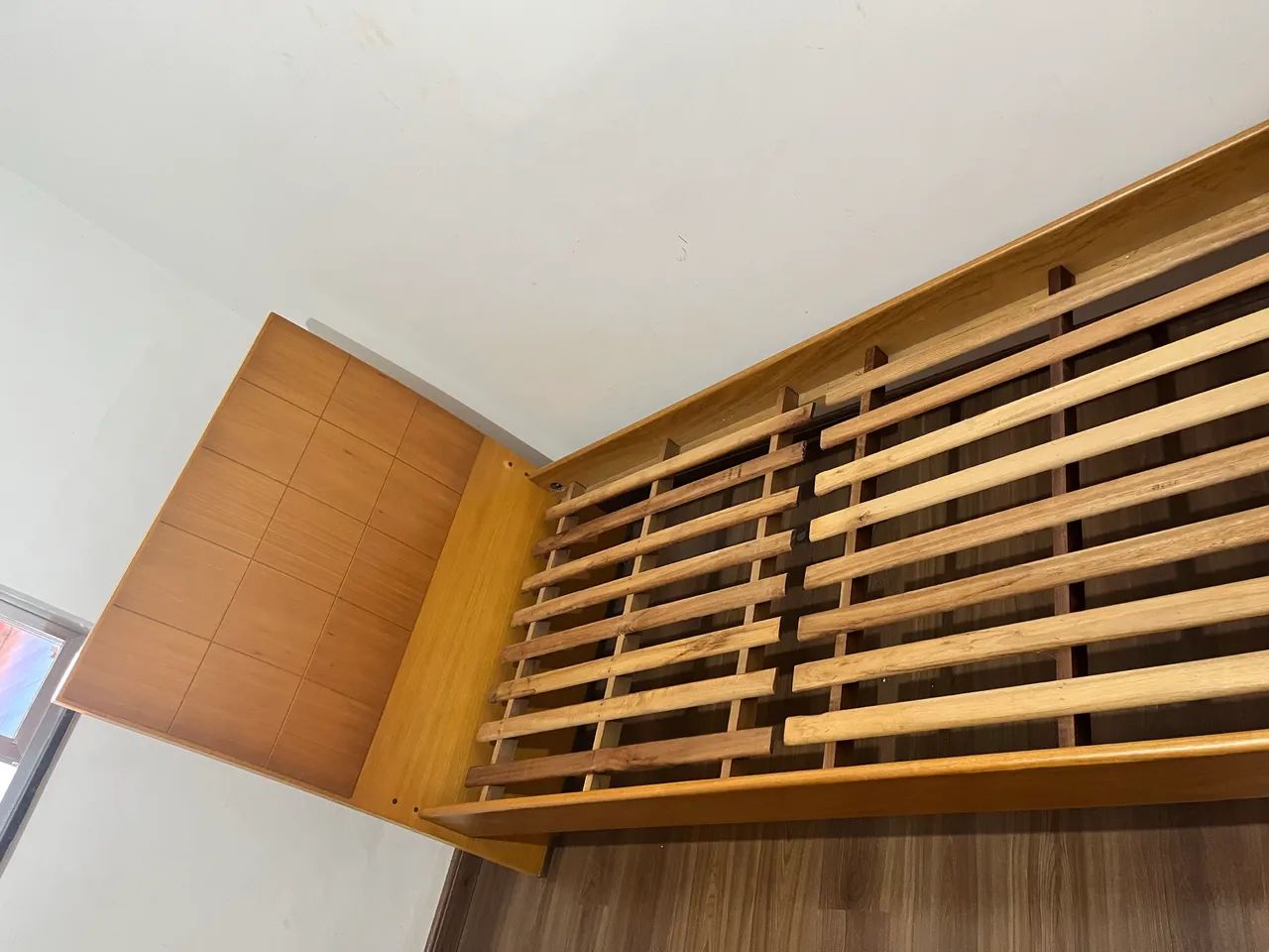 CAMA DE MADEIRA MACIÇA  - Foto 2