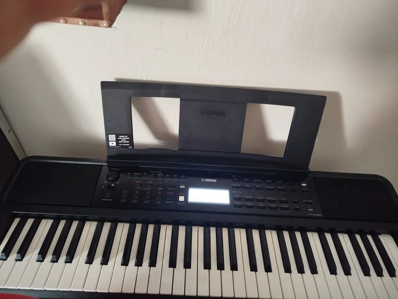 Teclado Yamaha PSR-383  - Foto 4
