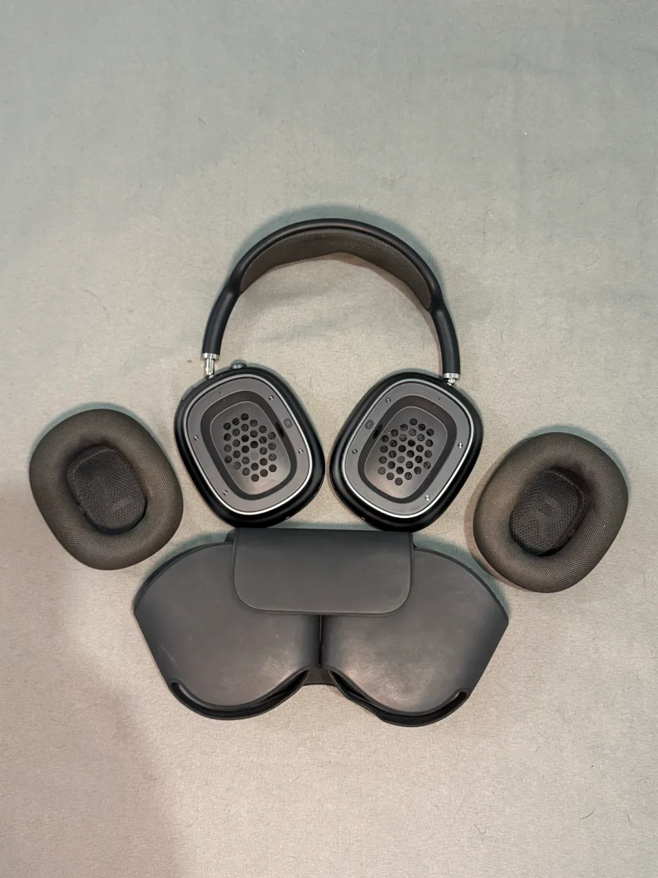 AirPods Max（Lightning） Áudio Lossless e áudio com latência ultrabaixa chegam aos AirPods