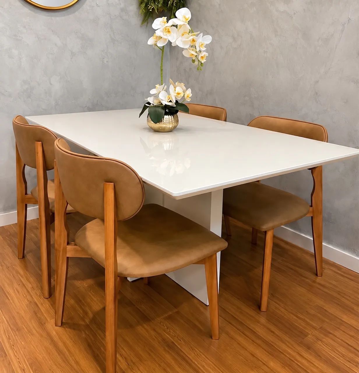 Mesa De Jantar Com 4 Cadeiras Novos