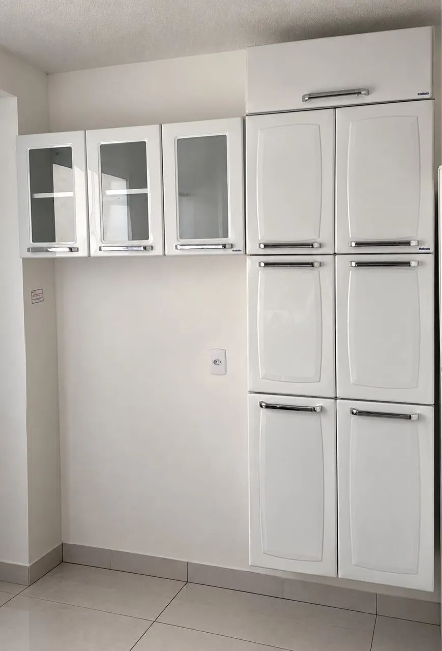 Vendo armário Itatiaia 
