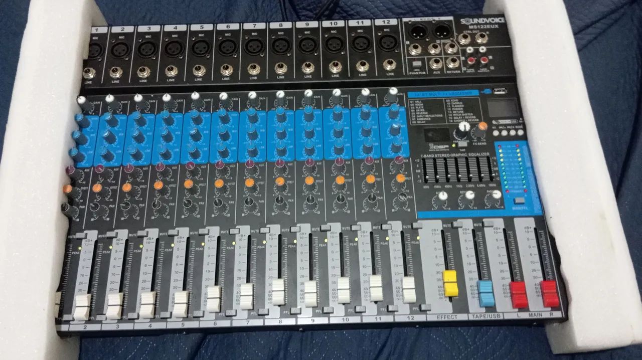 Mesa de Som SoundVoice