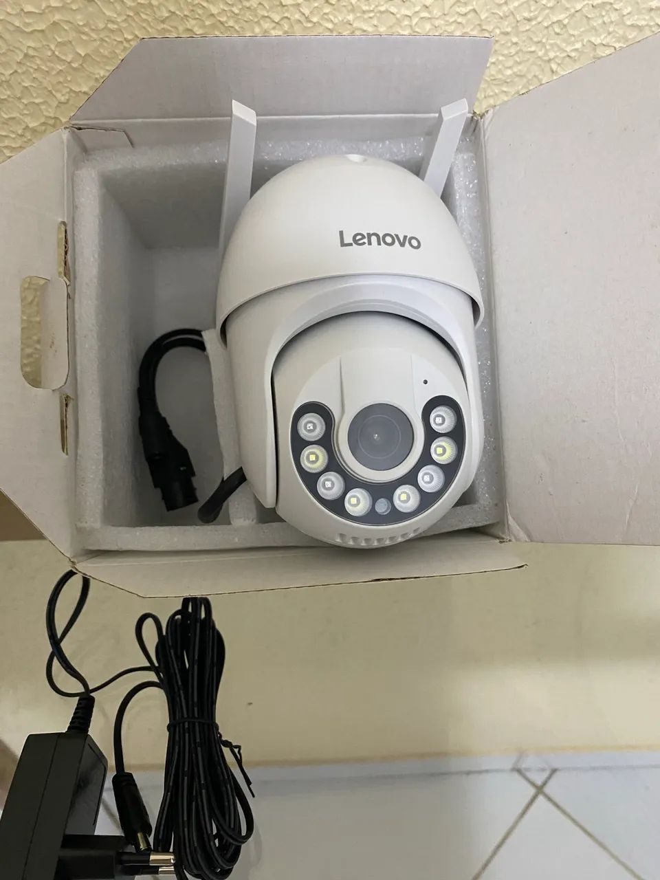 Câmera 360 graus  LENOVO conexão Wi-Fi 