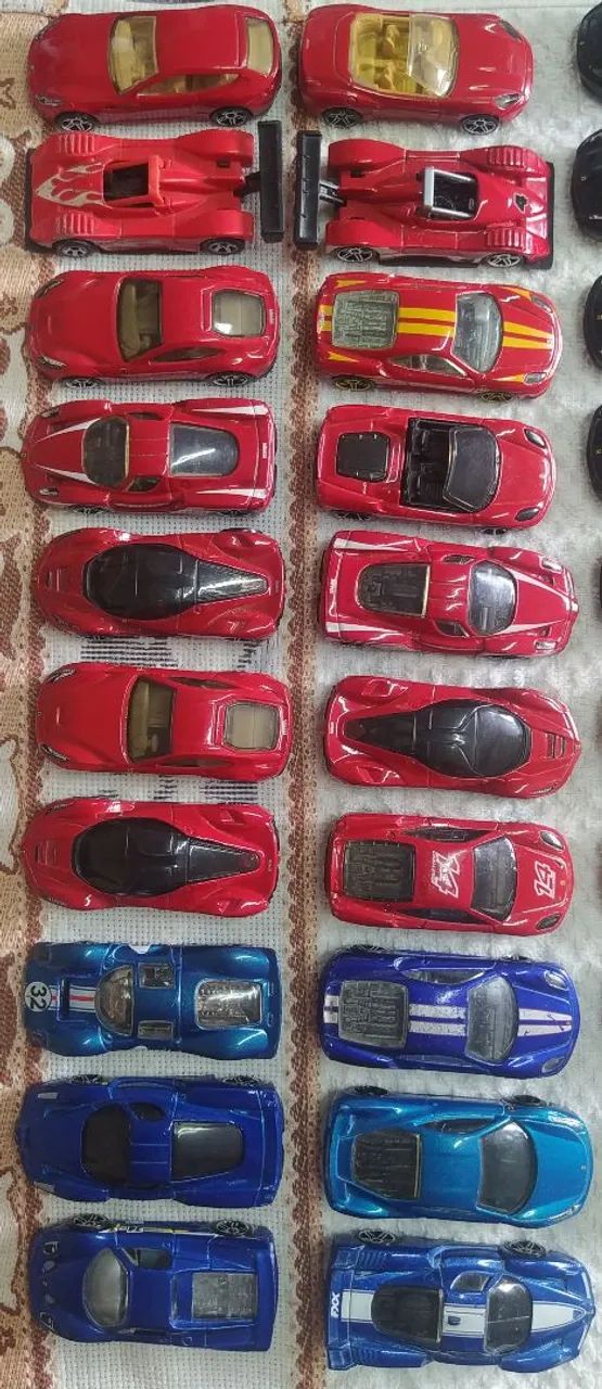 Lote de 57 Ferrari Hot Wheels  - Foto 2