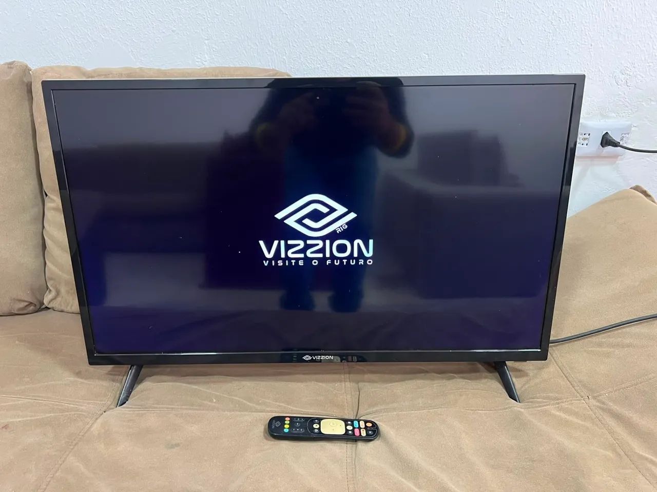 Tv Smart Led 32 polegadas com pesinho e controle  - Foto 3