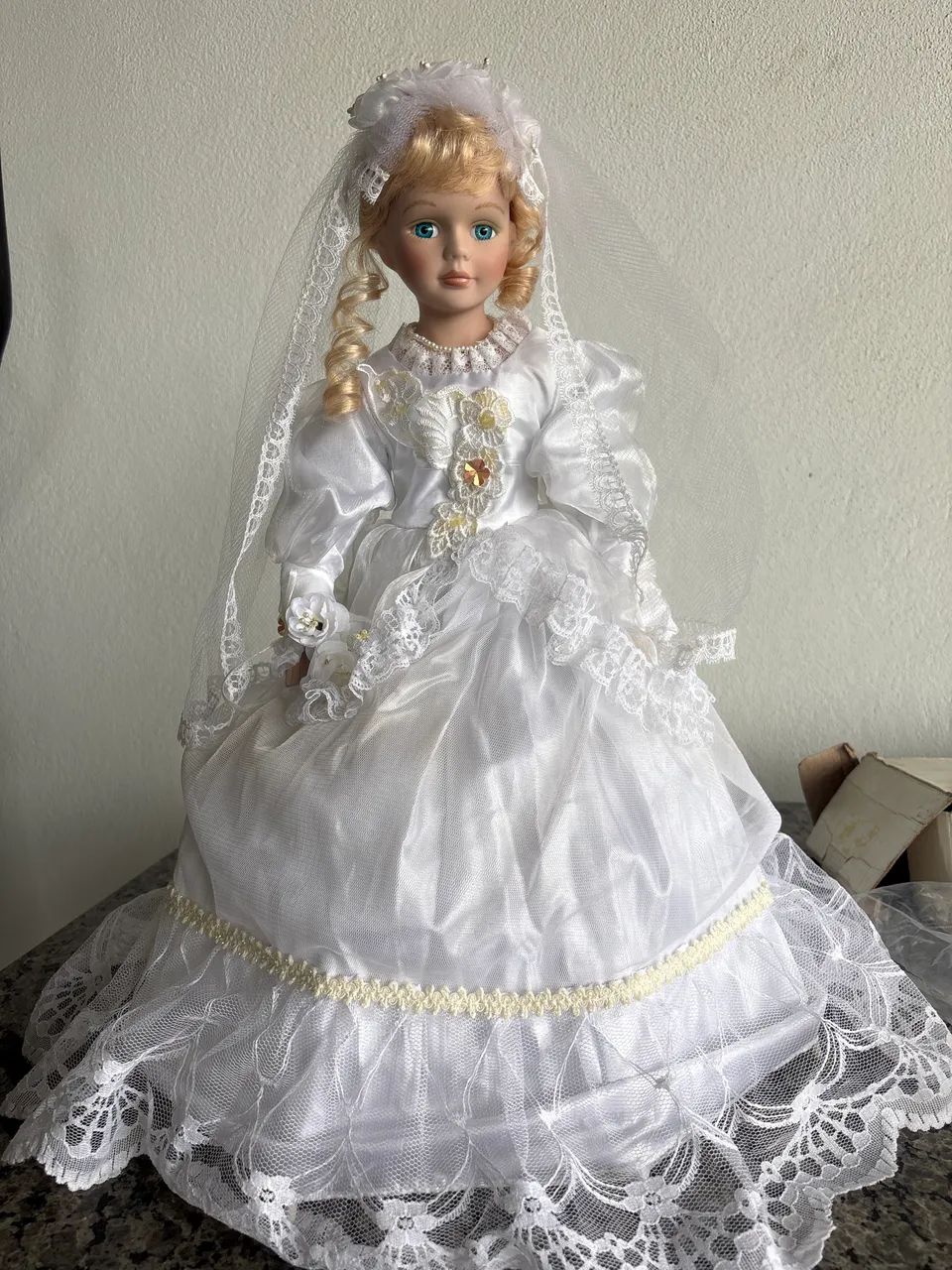 Boneca de porcelana da "Harmony Creations"