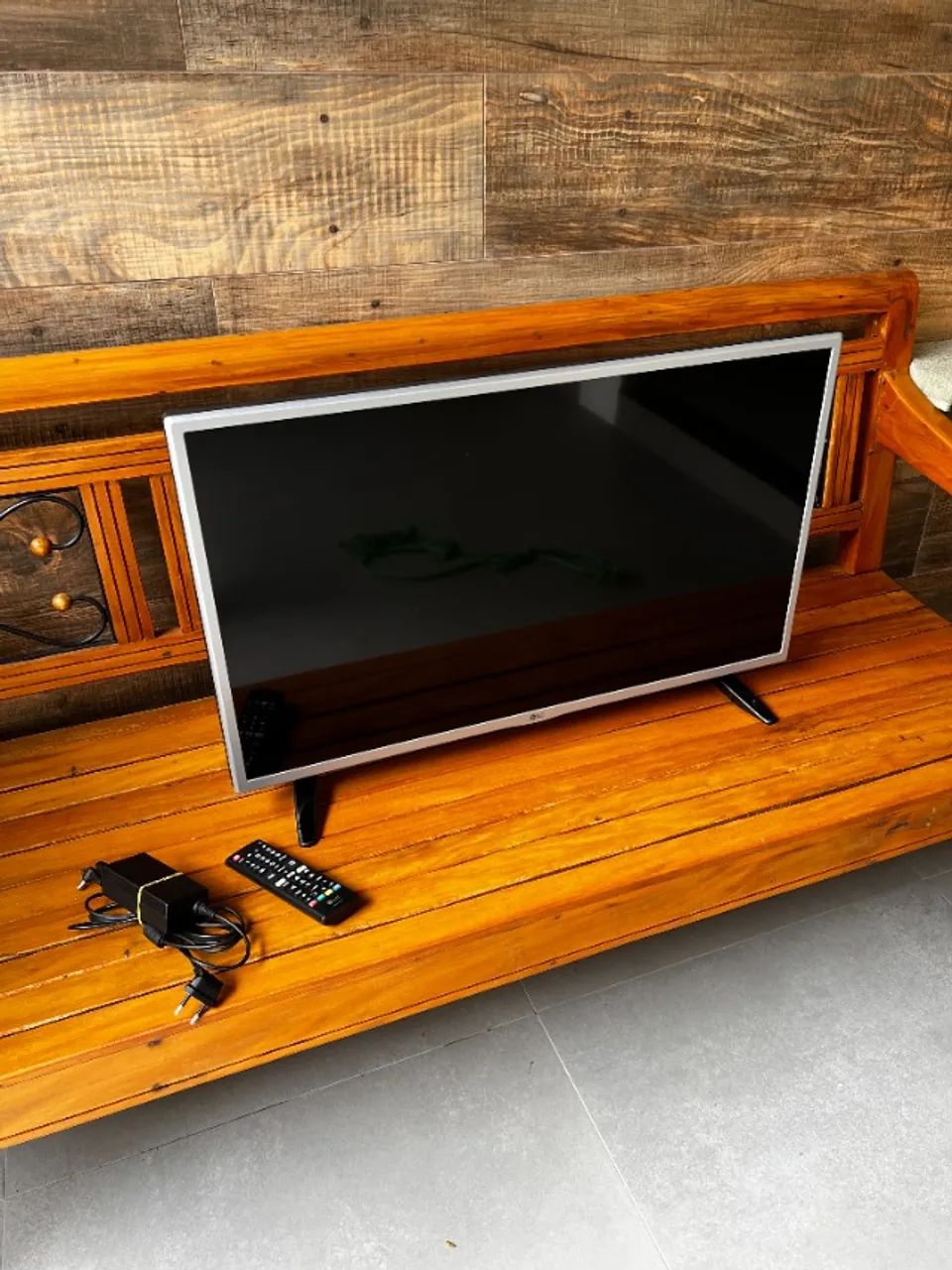 TV LG Smart HD WebOS 32" WiFi R$ 700 - Foto 2
