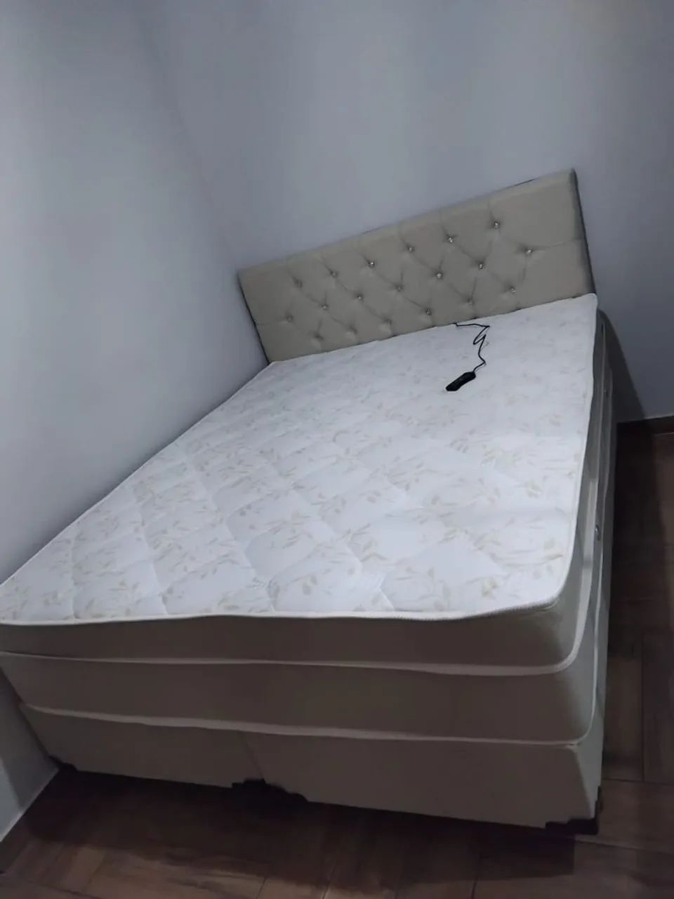 Cama QUEEN