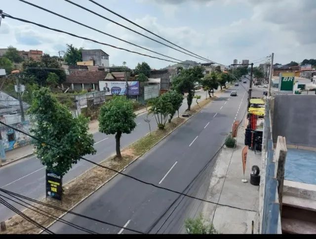 OPORTUNIDADE : PRÉDIO COM LOJA + 4 KITNETS EM RUA PRINCIPAL