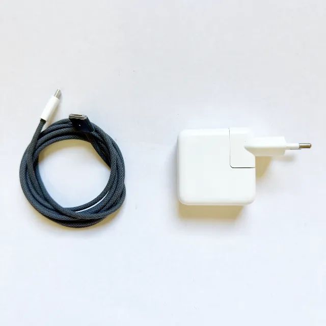 MacBook Air M2, SUPER CONSERVADO - Foto 5