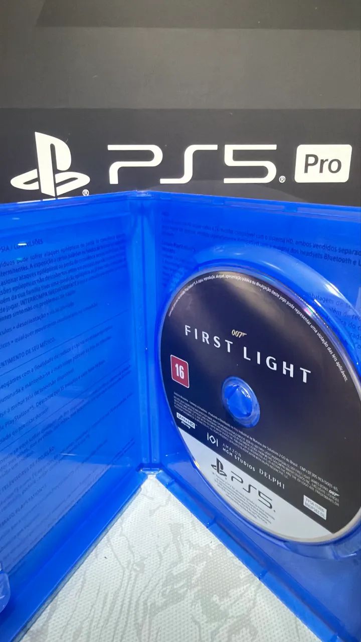 007 FIRST LIGHT(PS5) - PlayStation  - Foto 2