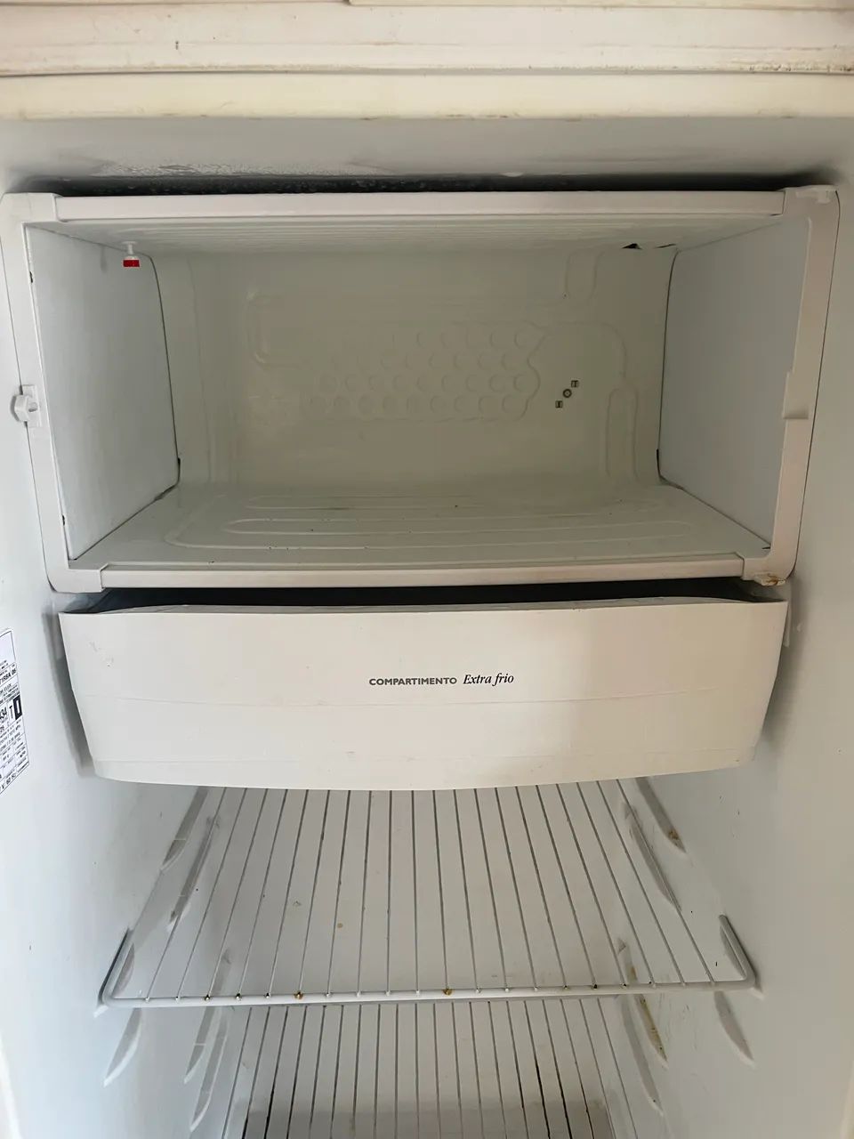 Vende-se Geladeira Eletrolux  - Foto 4