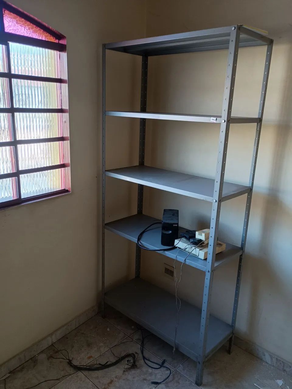 Estante de aço 