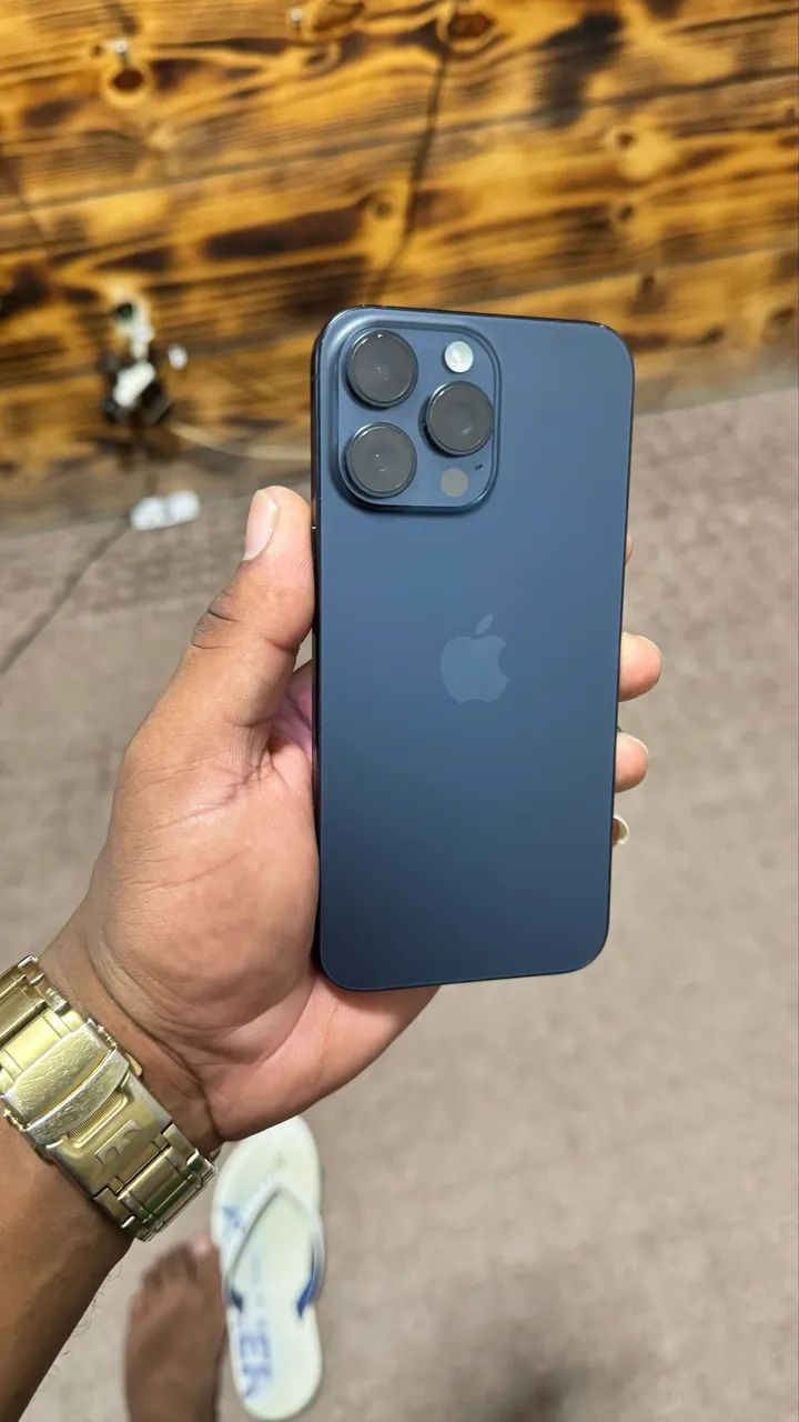 Vendo iPhone 15 pro max 256 gb 