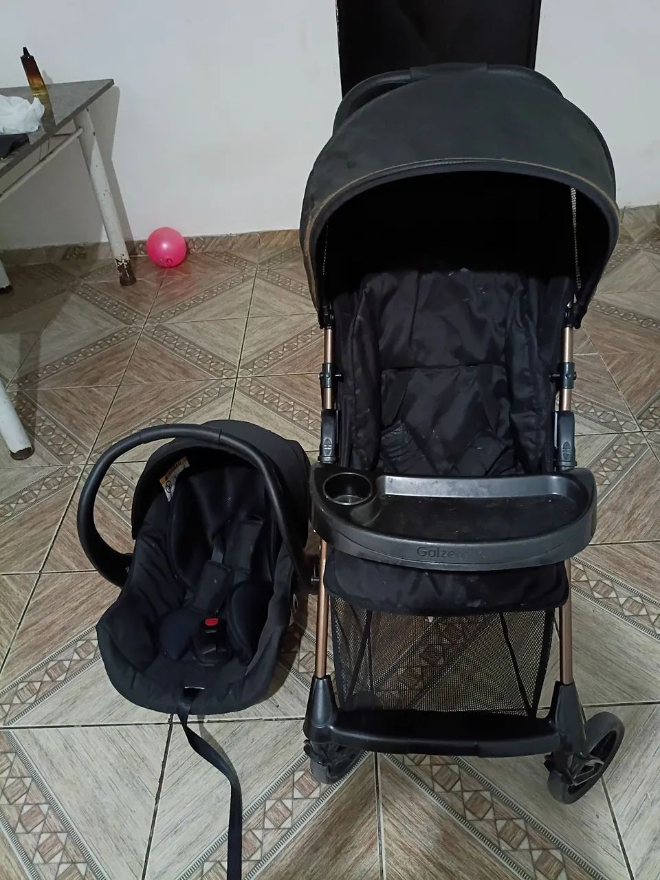 Carrinho de bebê e bebê conforto  - Foto 4