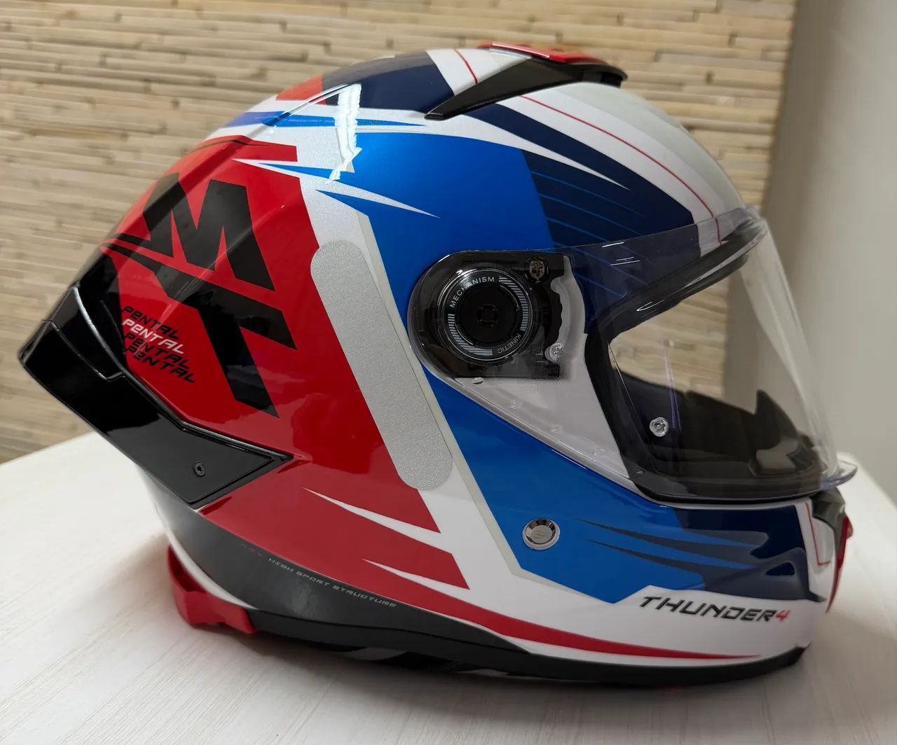 CAPACETE MT THUNDER 4