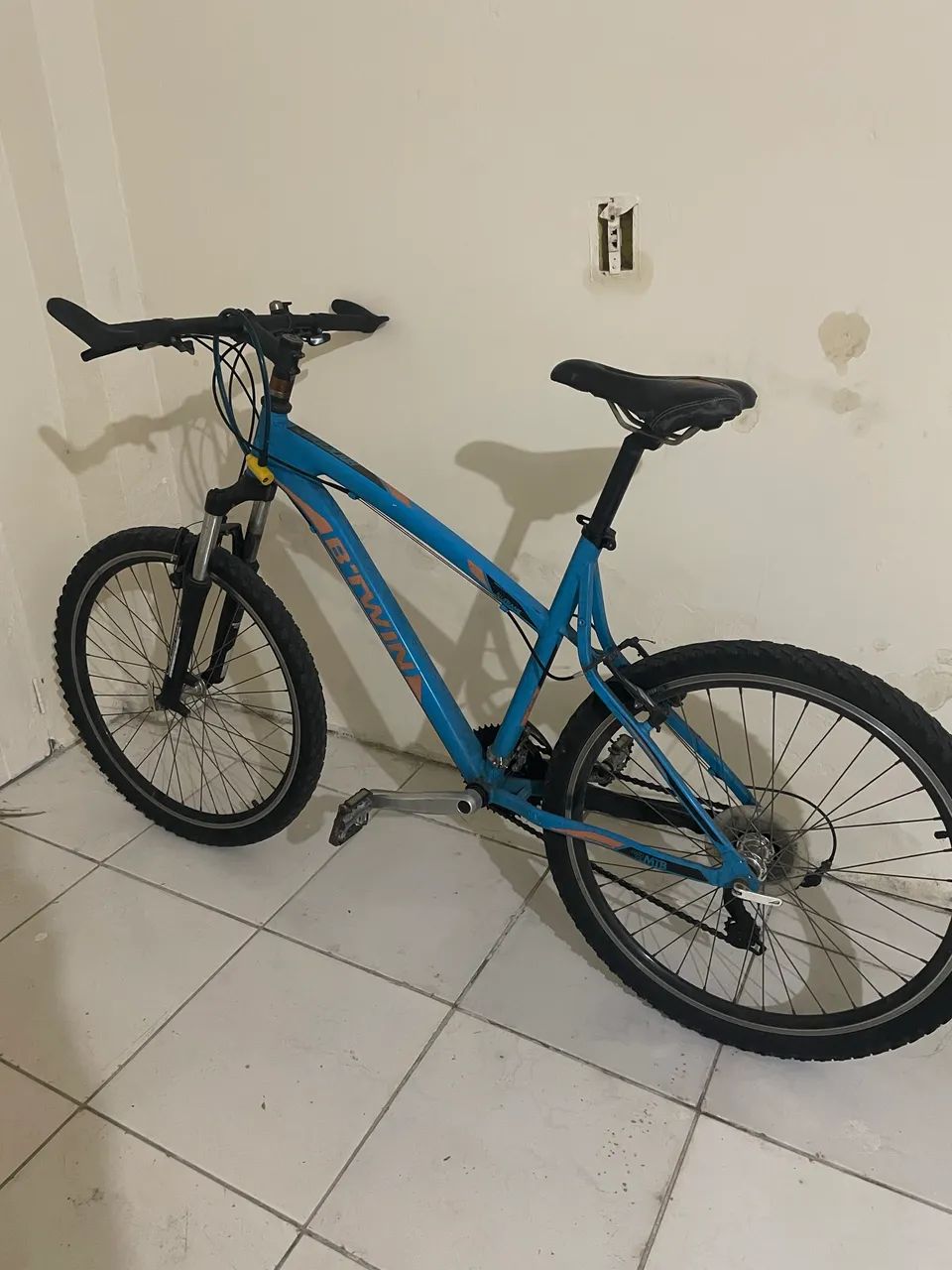 Vendo bicicleta pra sair hj - Foto 2