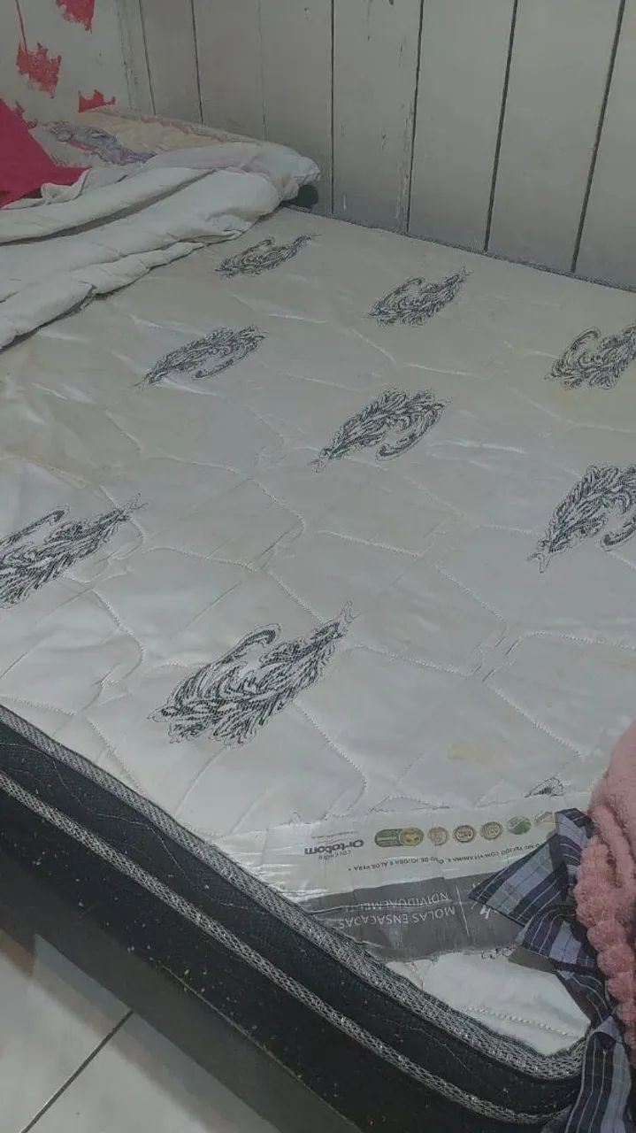Vendo cama de casal