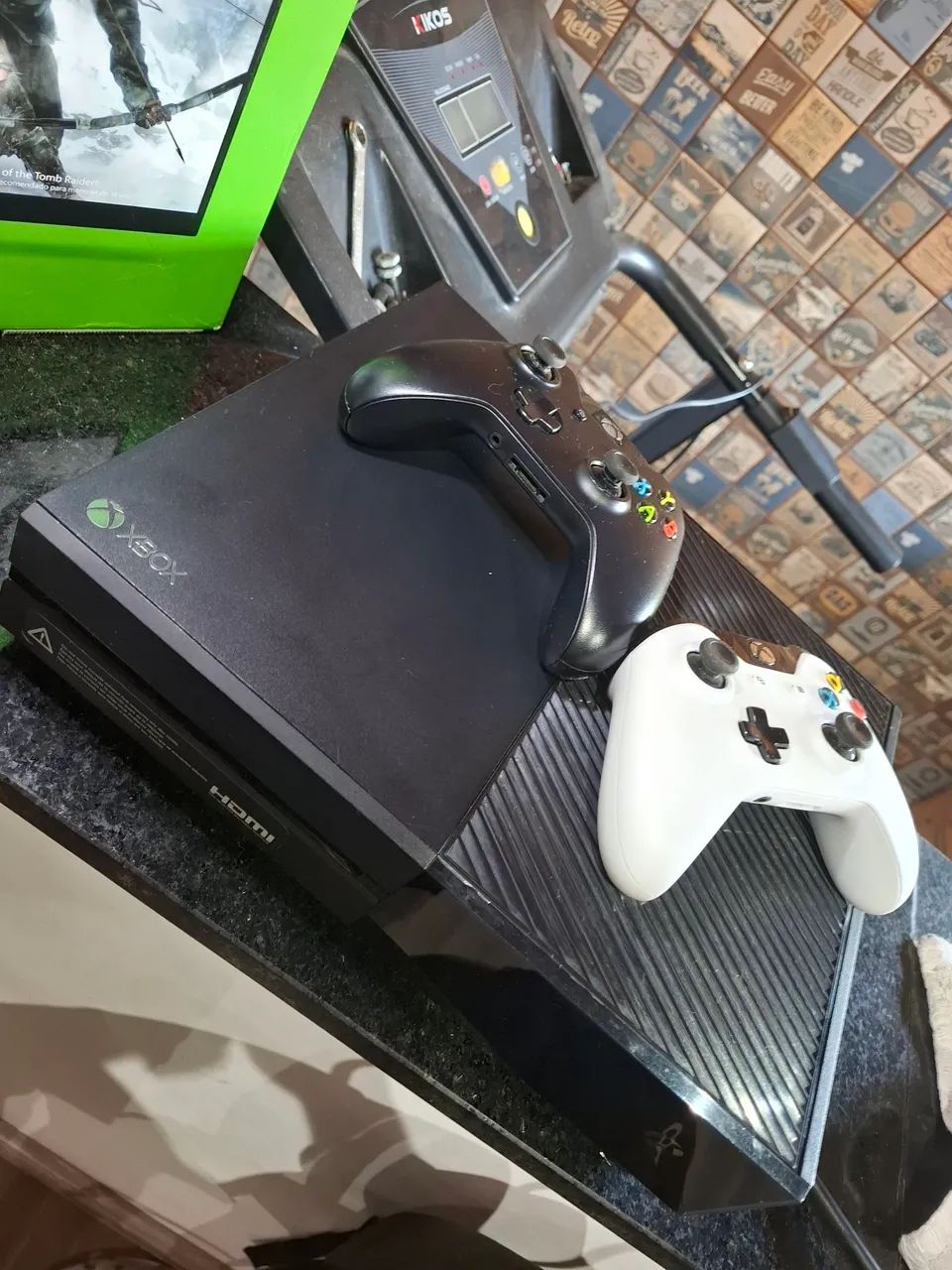 XBOX One com Controles e Acessórios