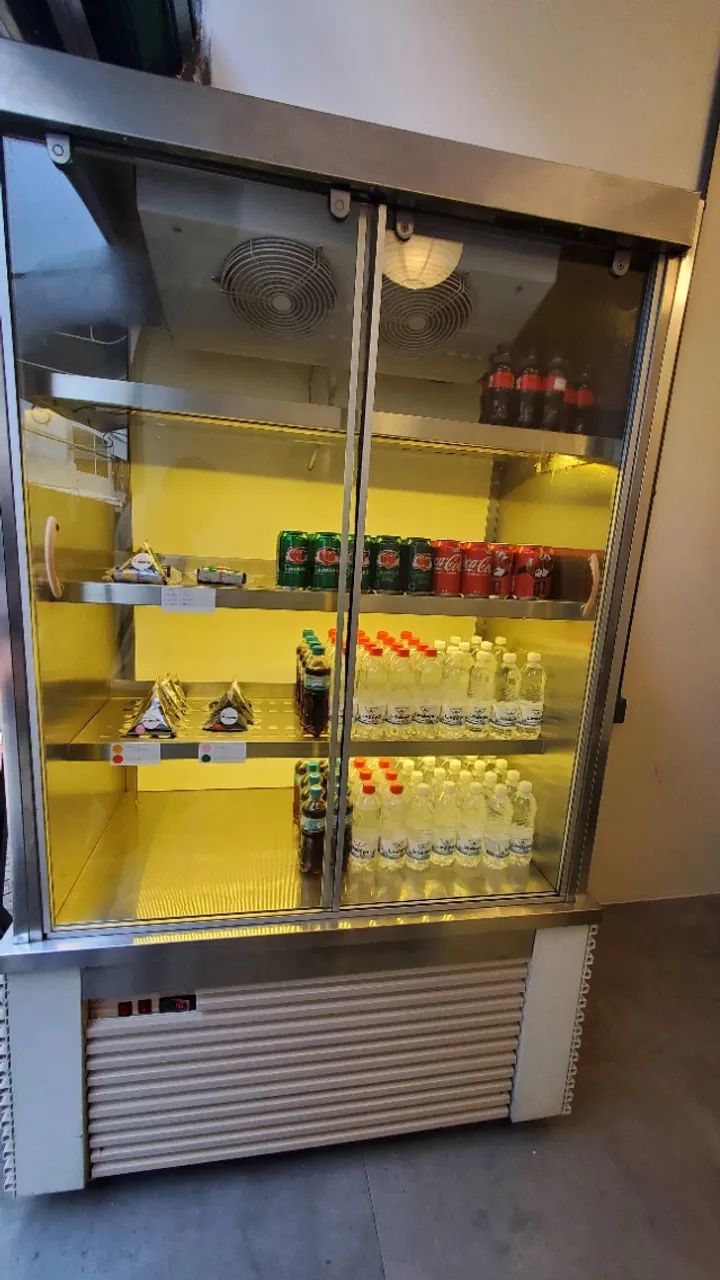 VITRINE EXPOSITORA REFRIGERADA 220V - Foto 3