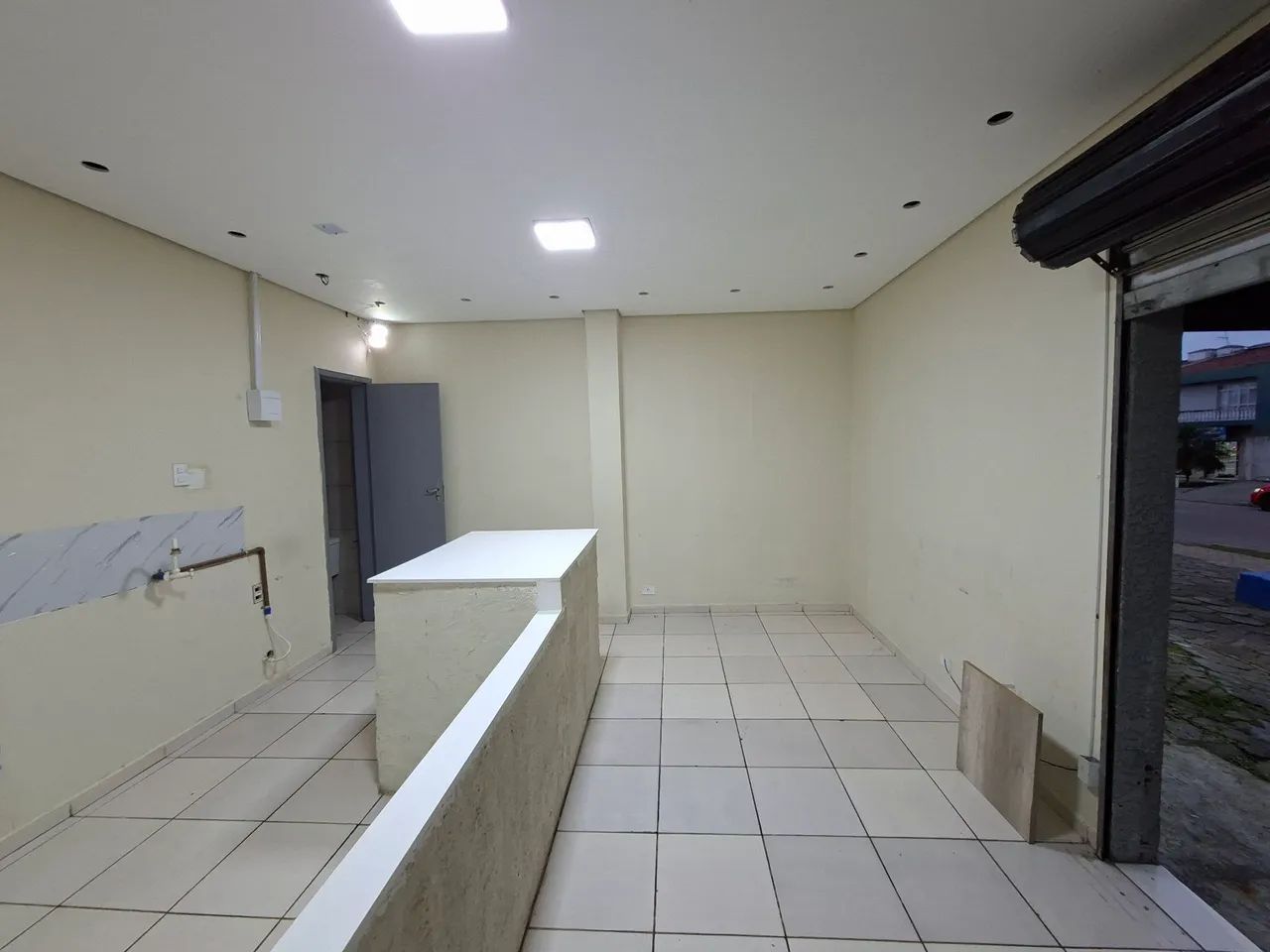 Loja em rua comercial no Sítio Cercado - Foto 3