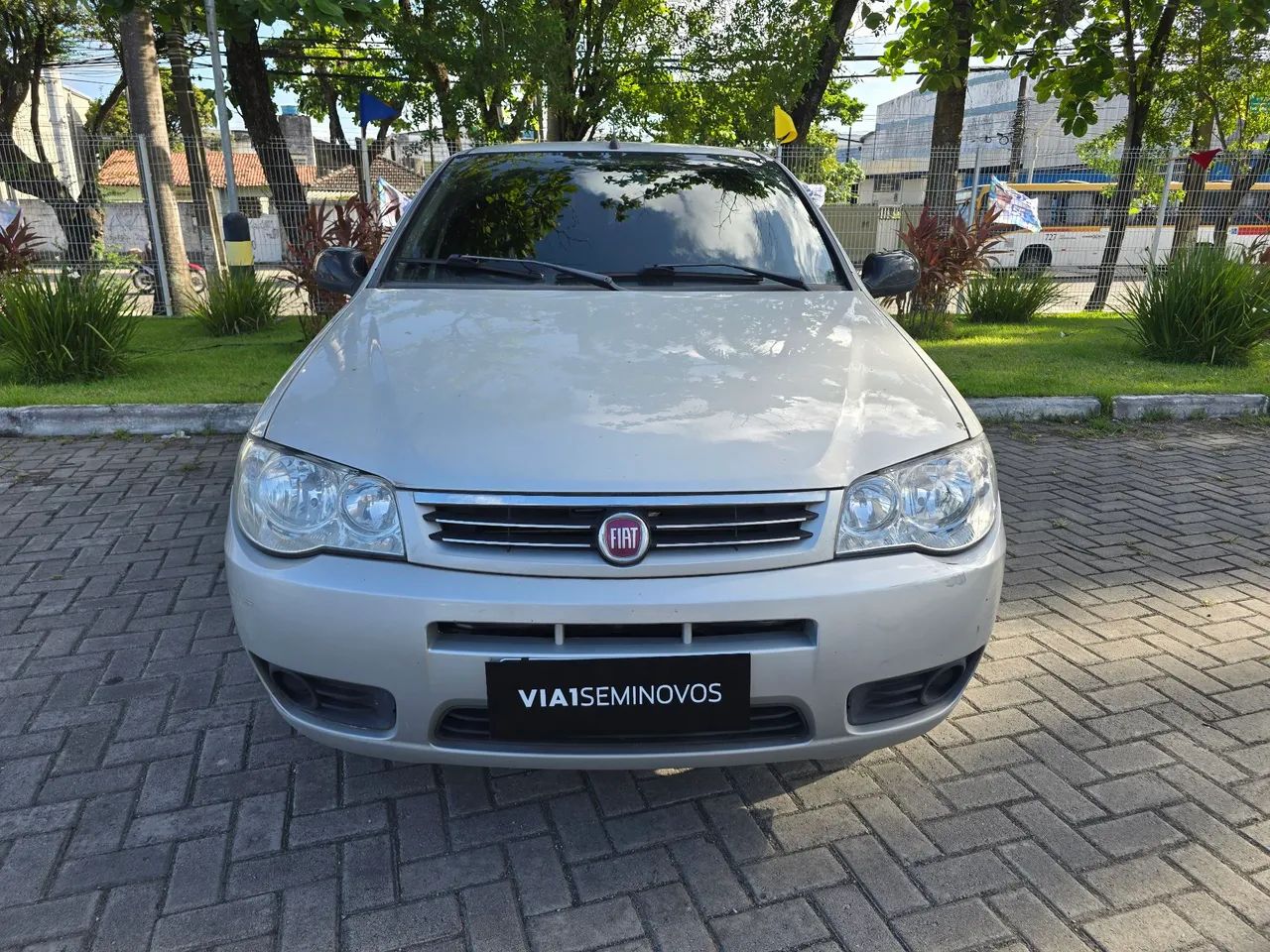 Fiat Palio Celebration 1.0 Fire Flex 8V 4P 2015 - Foto 3