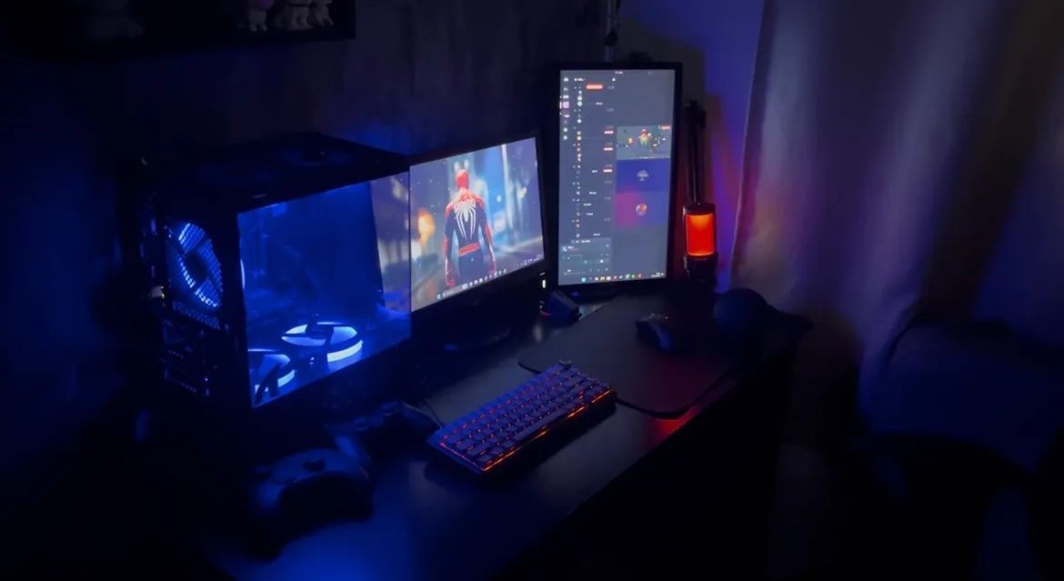 VENDO PC COMPLETO: MOUSE E TECLADO GAMER, 2 MONITORES, MICROFONE, - Foto 3