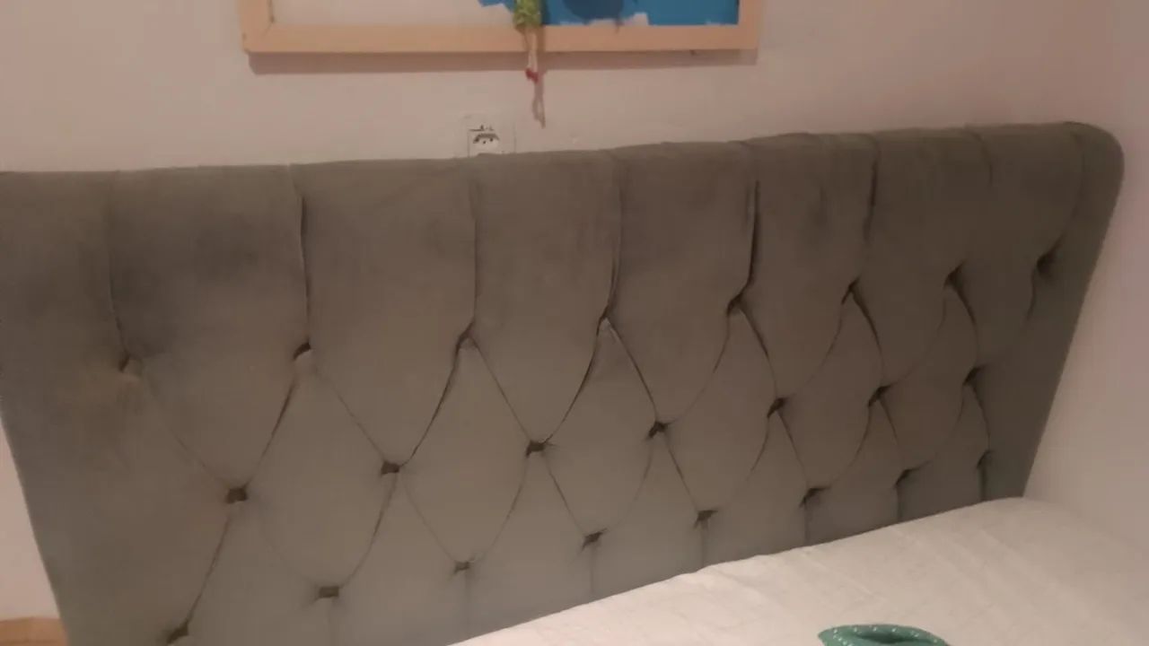 Cabeceira de cama cinza