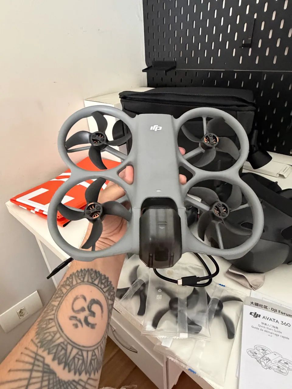 DJI Avata 360 + Goggles N3 + Motion Controller | Zero Ciclo | Estado de Novo - Foto 3