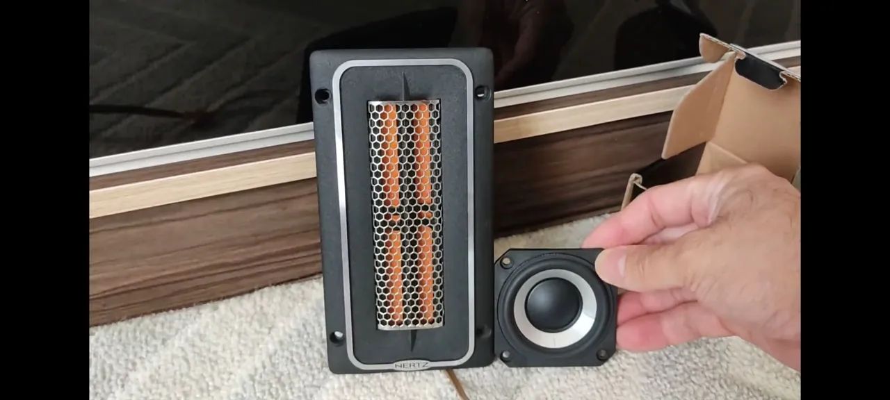 Raro Midrange/tweeter de Ribbon Hertz ML500R