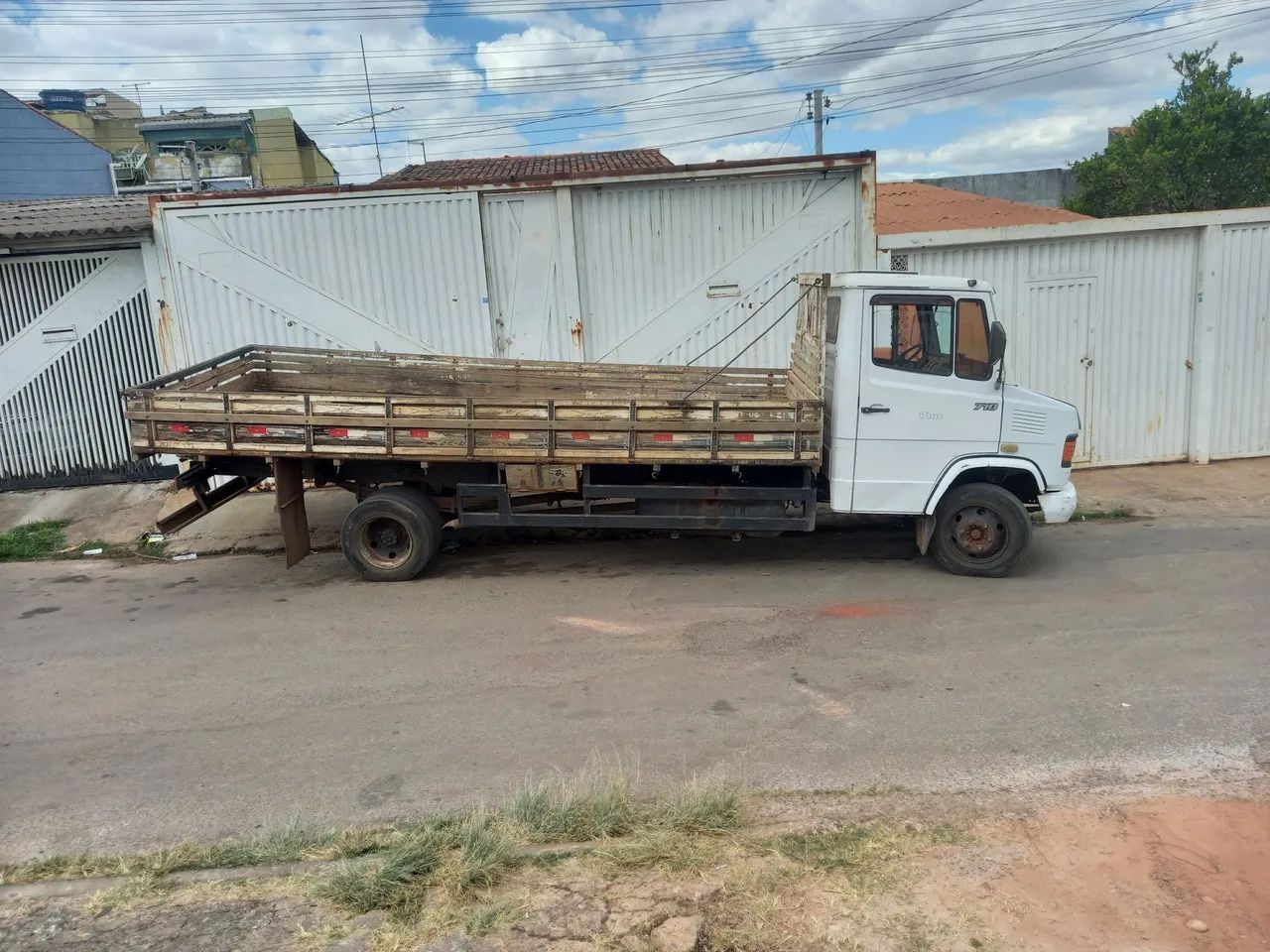 Mercedes 710 Plus  - Foto 3