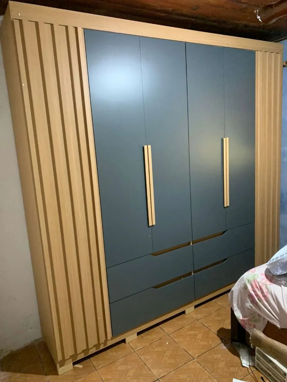 Guarda roupa oferta ? 