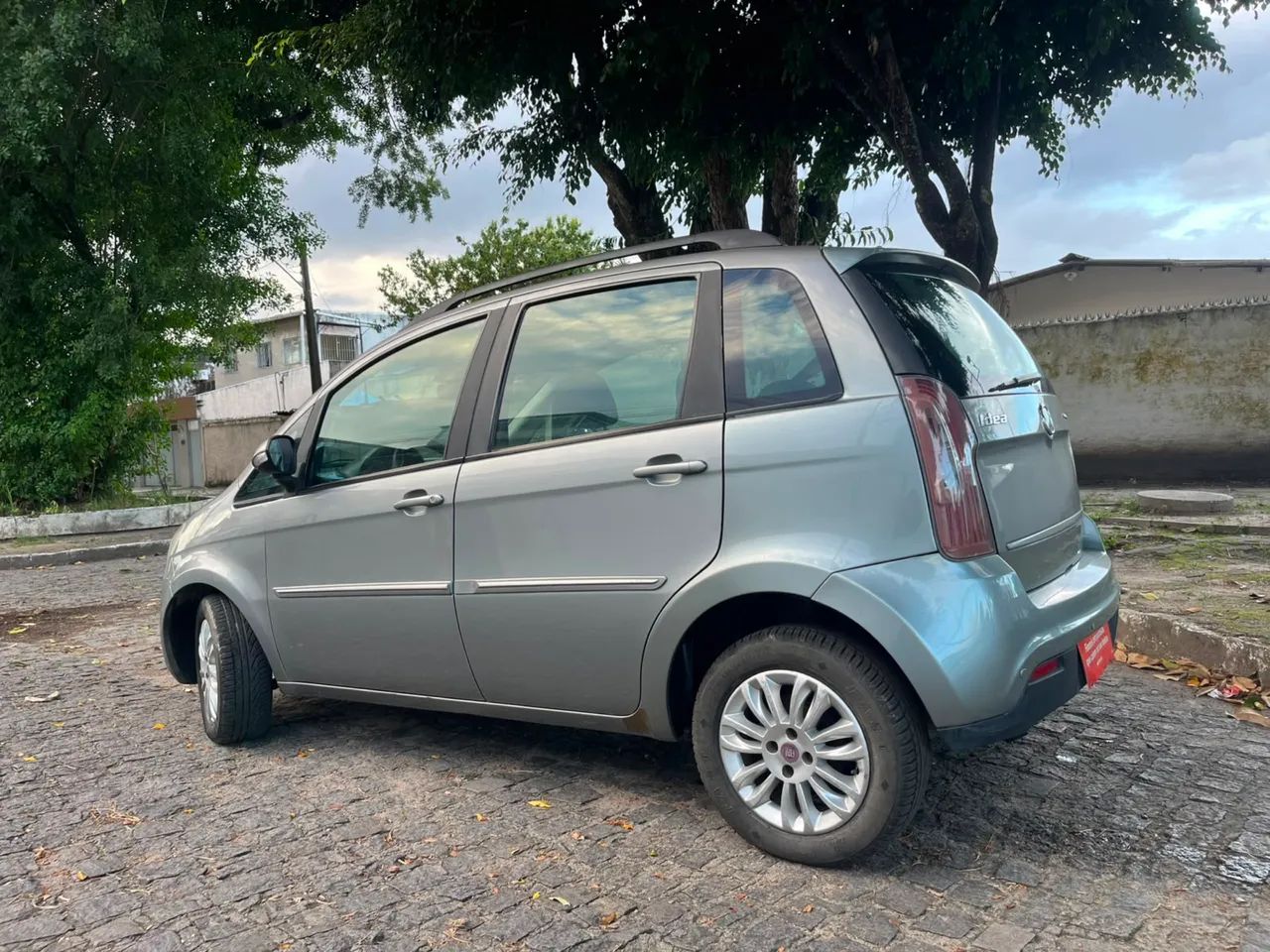 Fiat Idea Attractive 1.4 Fire Flex 8V 5P 2013 - Foto 2