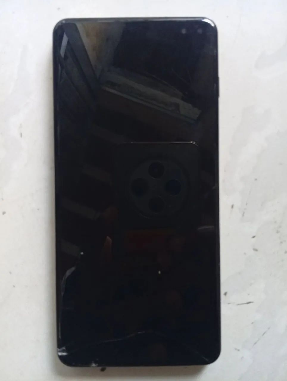 Samsung S10+ com defeito na tela