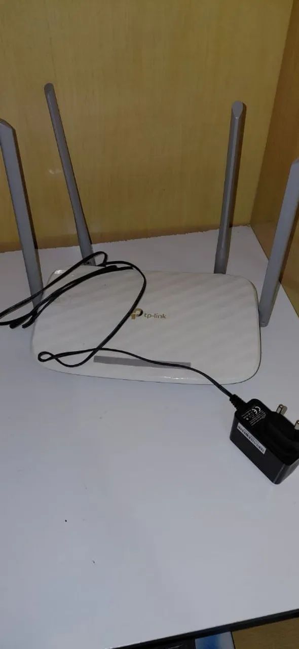 Vendo roteador TP-Link Dual band  4 antenas e Modem roteador TP-Link 