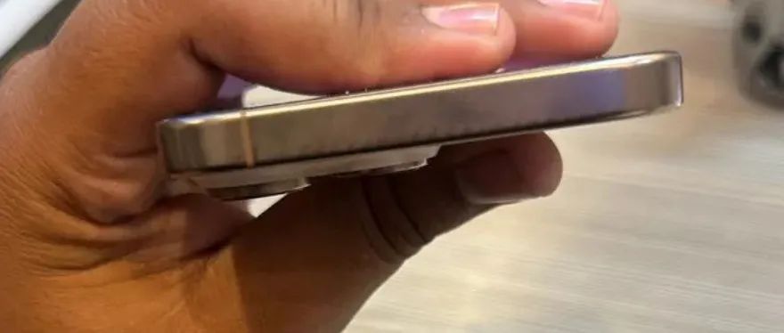 iPhone 16 pro Max 512 gb  - Foto 2