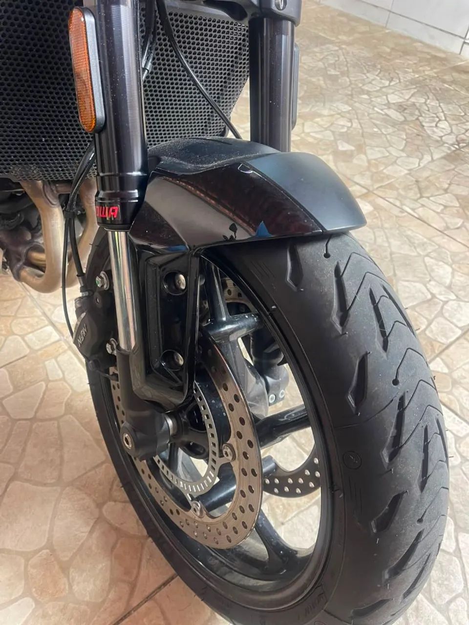 Triumph Trident 660  - Foto 4