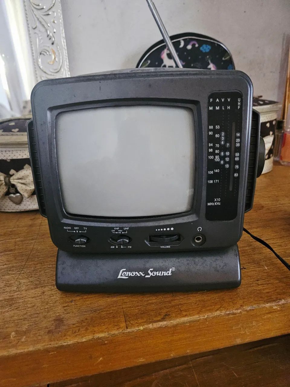 Tv portátil 5" lenox - Foto 2