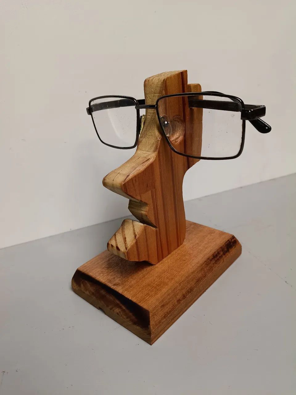TOTEM suporte para óculos nesse baixa. - Foto 3