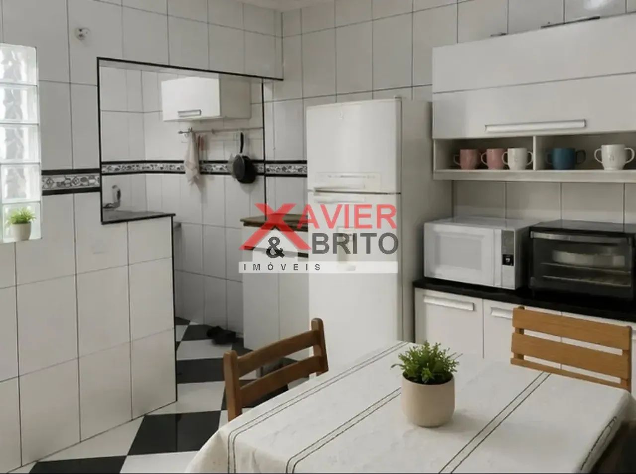 Casa Espaçosa com Edícula e Área Gourmet na Região - Foto 3