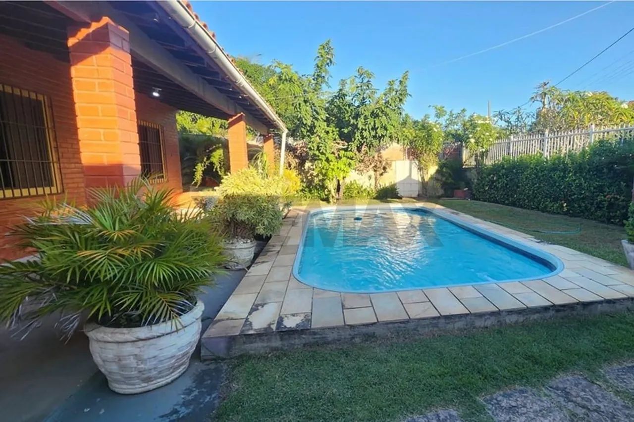 Casa com Piscina e 4 Quartos à Venda em São Pedro da Aldeia - Foto 3