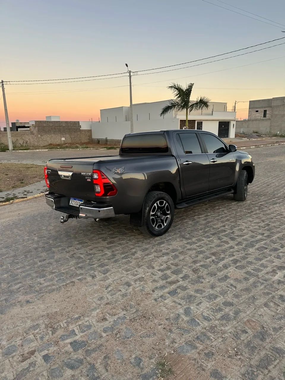 Toyota Hilux Hilux CD SRX Limited 4x4 2.8 TDI Die.Aut 2023